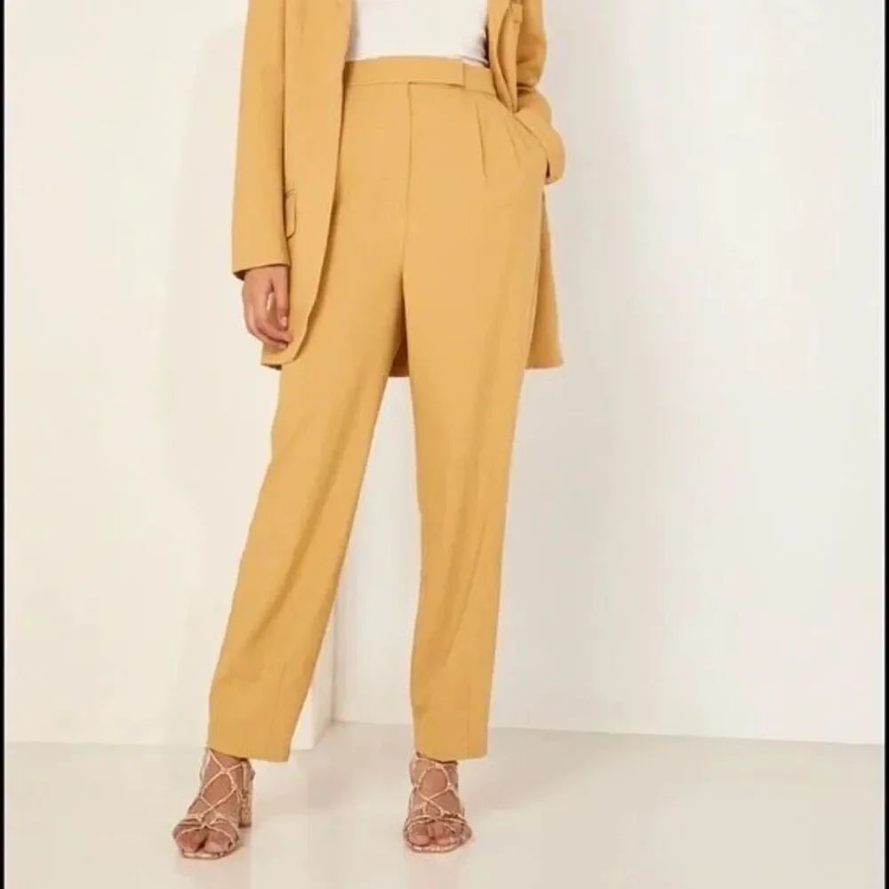 ✨C/MEO Collective Against You Pleated Tan Sz Small Pants✨